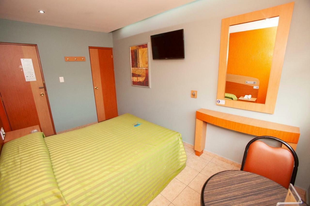 Hotel Lira - Solo Adultos مدينة مكسيكو المظهر الخارجي الصورة